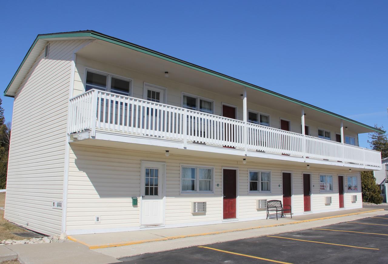 Voyager Inn セント・イグナス エクステリア 写真