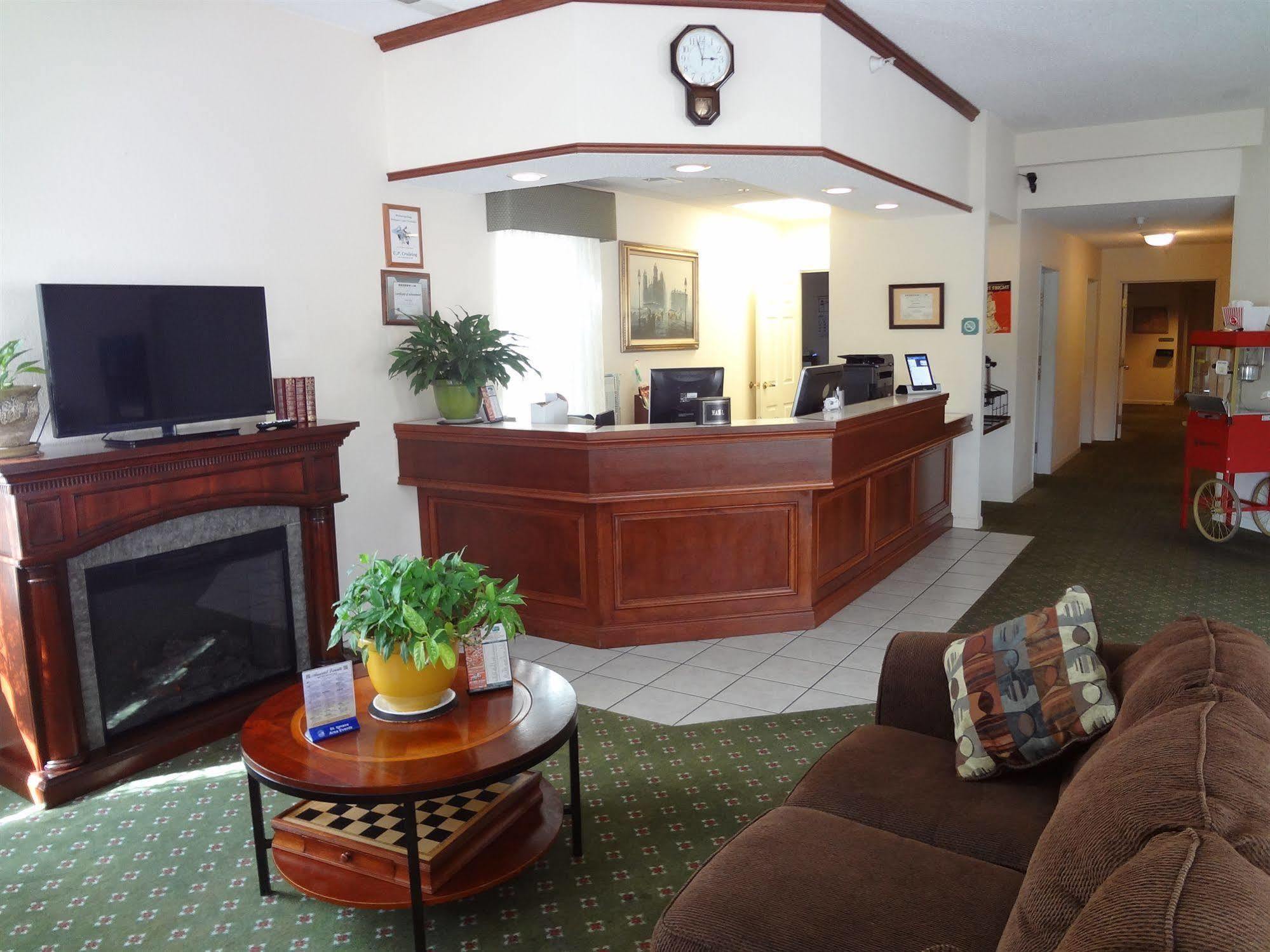 Voyager Inn セント・イグナス エクステリア 写真